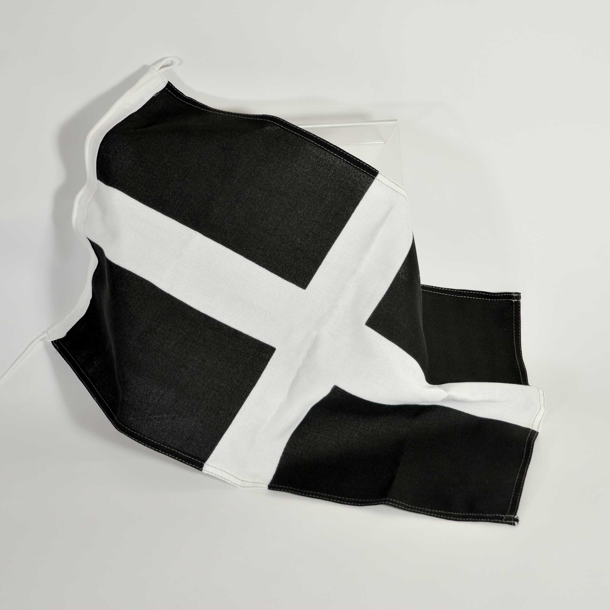 Cornwall Courtesy Flag 30 x 45cm